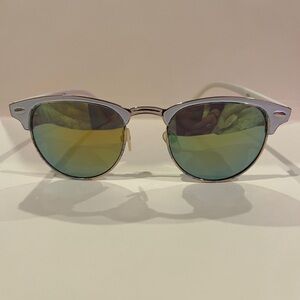 White Retro Round Sunglasses – Green Lens